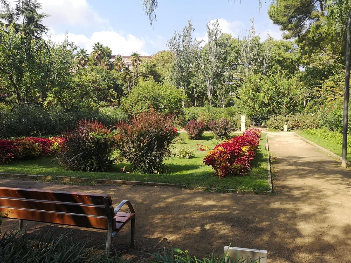 Aparteasy - Private Terrace, 3-Bedroom Apartment Barcelona Luaran gambar