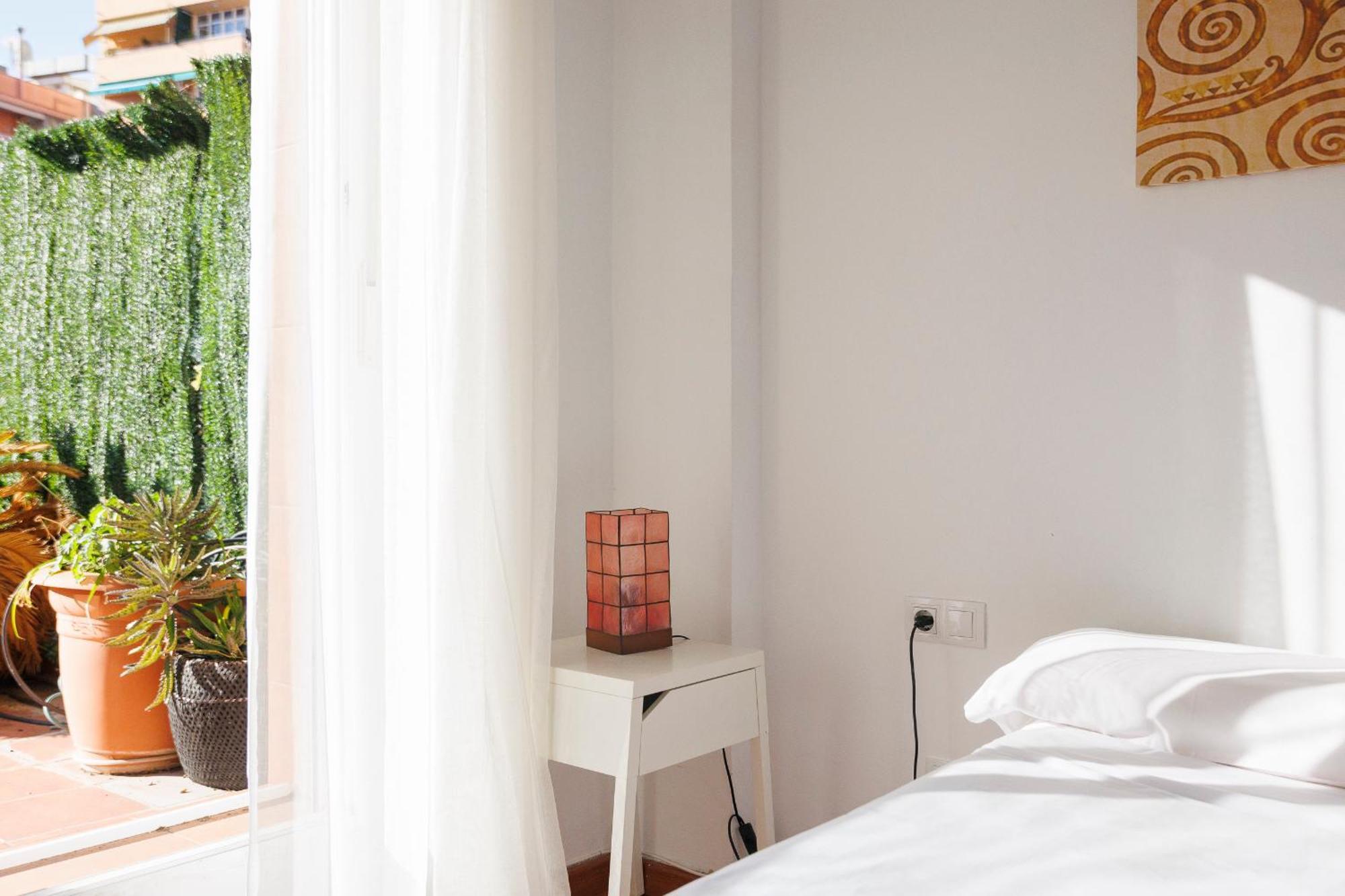 Aparteasy - Private Terrace, 3-Bedroom Apartment Barcelona Luaran gambar