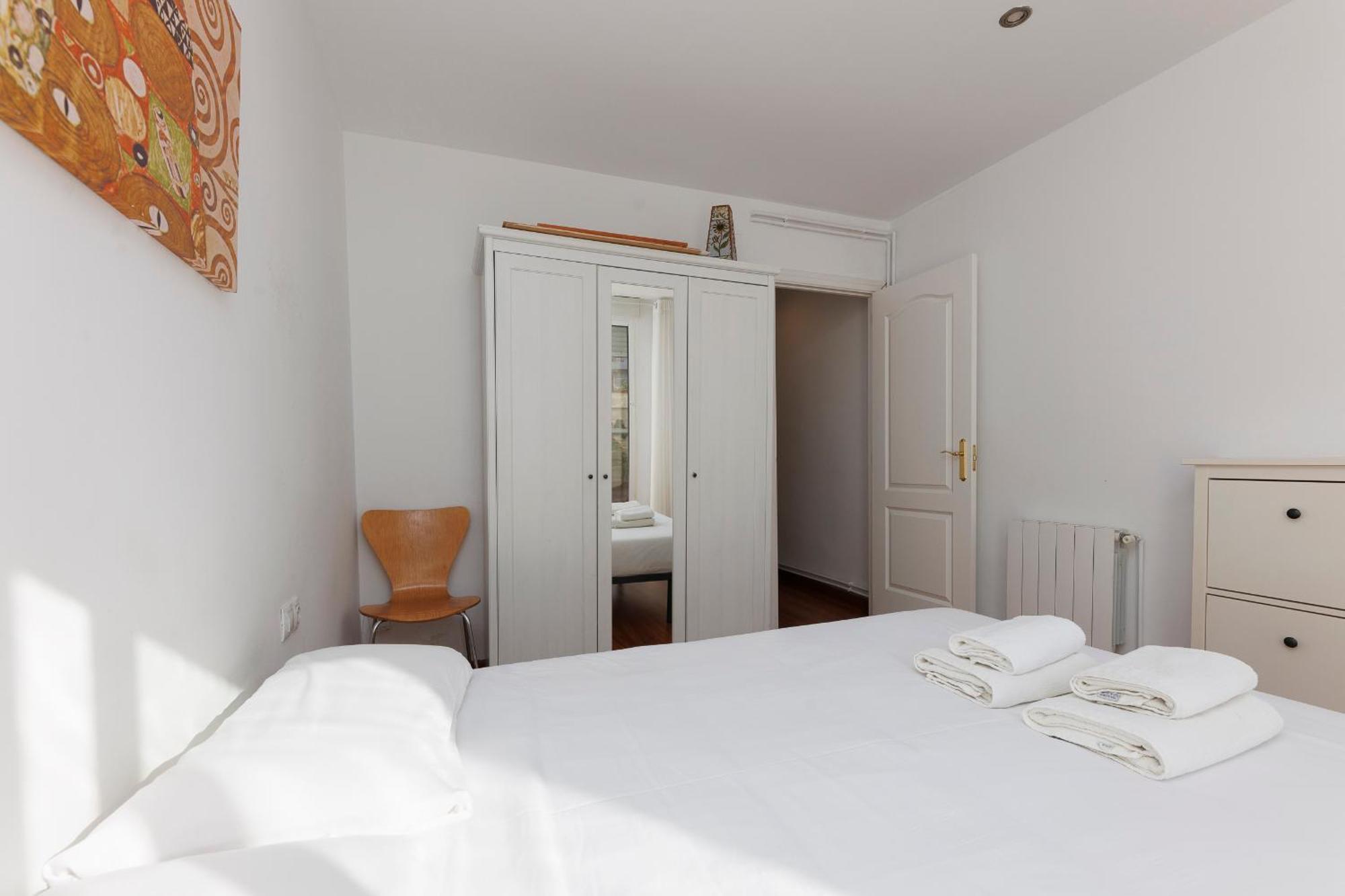 Aparteasy - Private Terrace, 3-Bedroom Apartment Barcelona Luaran gambar